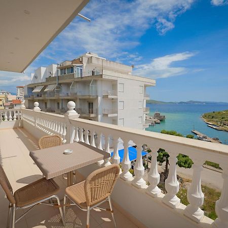 Vila Marina Apartments Sarande Bagian luar foto