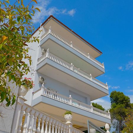 Vila Marina Apartments Sarande Bagian luar foto