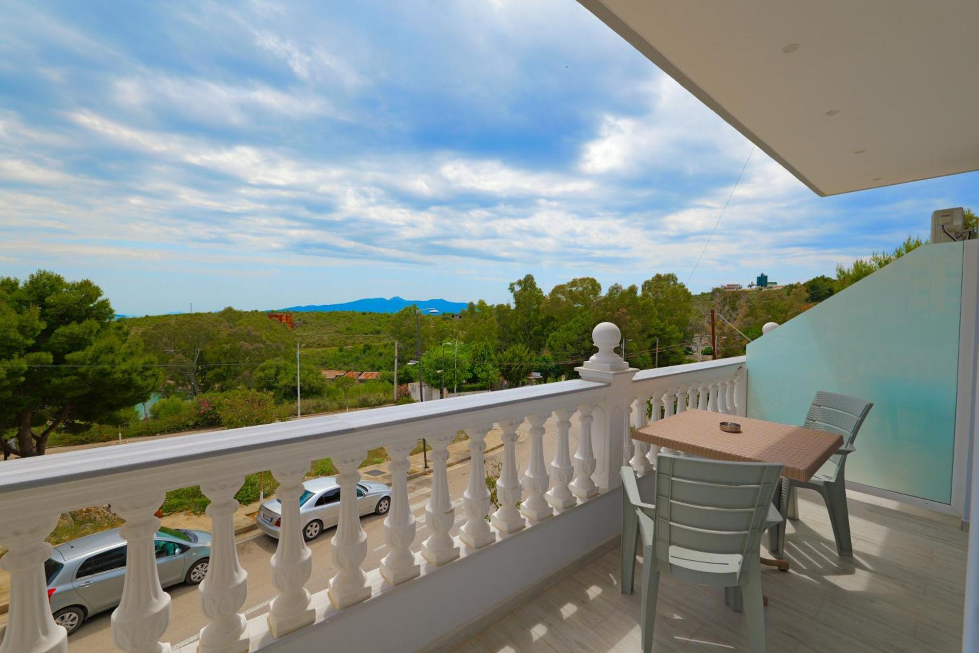 Vila Marina Apartments Sarande Bagian luar foto