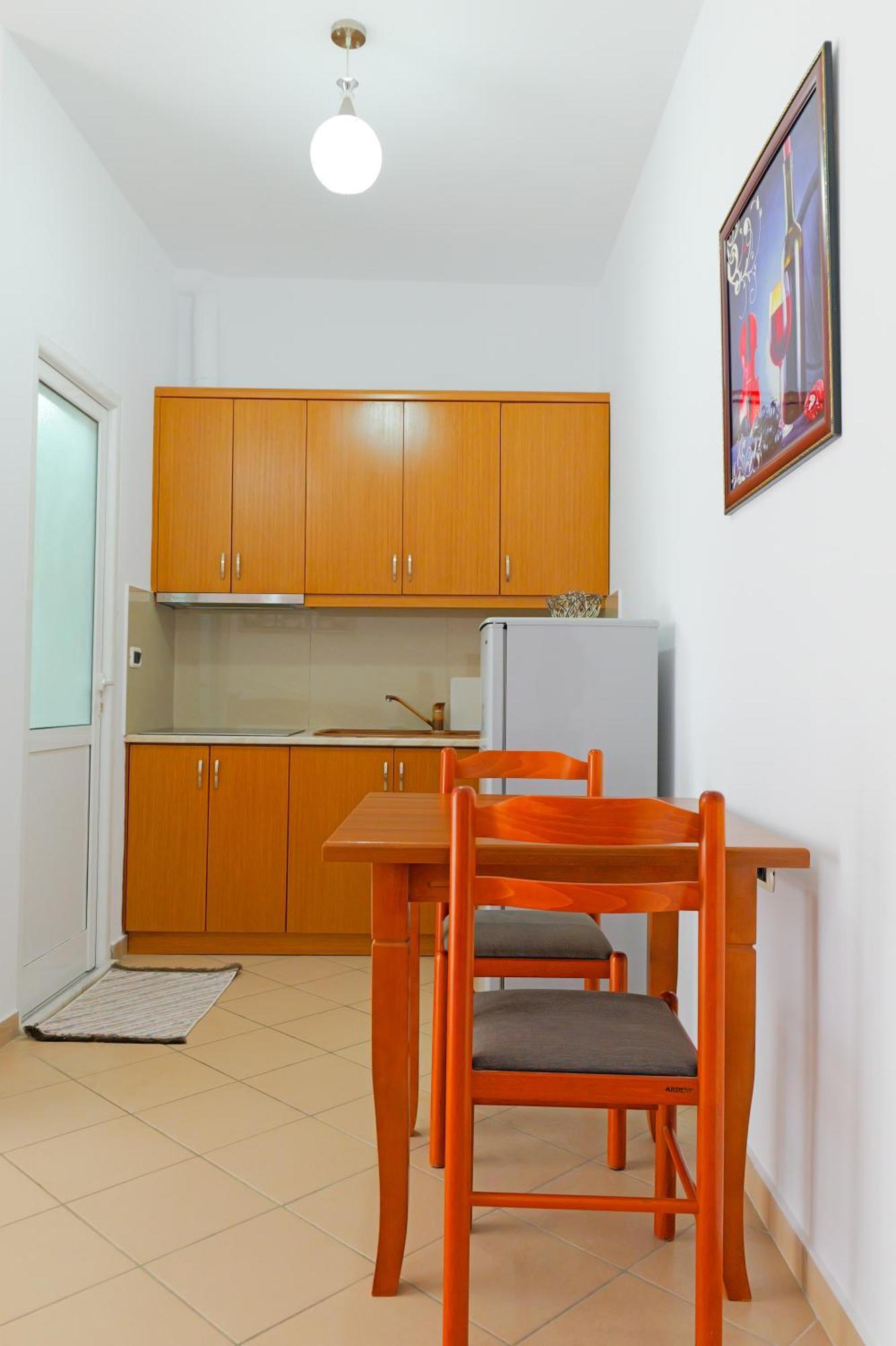 Vila Marina Apartments Sarande Bagian luar foto